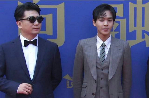 ������������ô���� ����ǰ��Ա��գ�������������Ϊ�˽�ɫ��