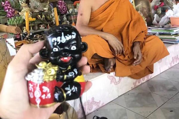 泰国古曼童是真的吗 吃东西的视频怎么回事