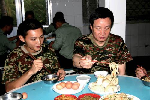 ��ά��Ů�����ݱ���̫ǿ�� ���μ�����ά�ĵĸ��˼���