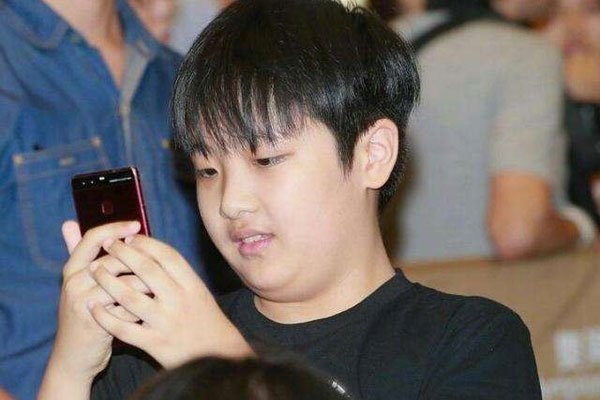 �����۾����������ô��������� ����¼��Ŀ���۽���˭Ū��