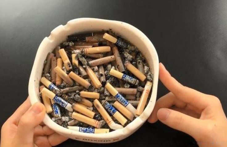 �̻Ҹ�Ϊʲô���ܵ�ˮ��ԭ�� ���ɵ�ˮϣ������Զ����(����ϸ)