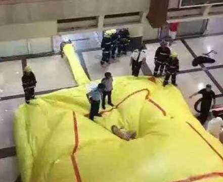 ����㳡Ϊʲô������ʬ�� �˹�����֣�����㳡�˹׿���������