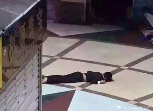 ����㳡Ϊʲô������ʬ�� �˹�����֣�����㳡�˹׿���������