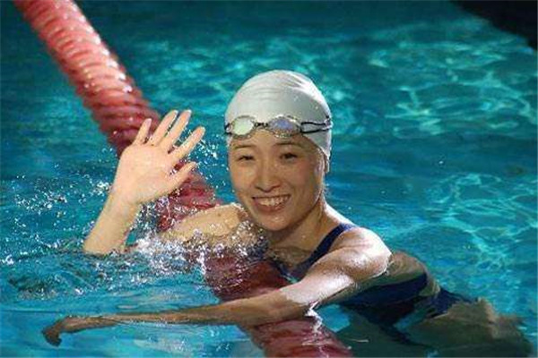 ��ѩ���Ϲ���ǿ�������ϼ�� Ȧ���ˣ���ѩ��Ļ�������