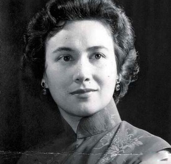 �����κ��������ʷ���˼��� һ��Ȣ���ĸ����ŷ���һ��