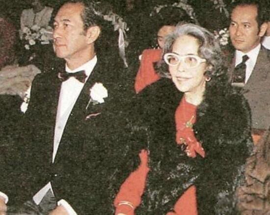 �����κ��������ʷ���˼��� һ��Ȣ���ĸ����ŷ���һ��