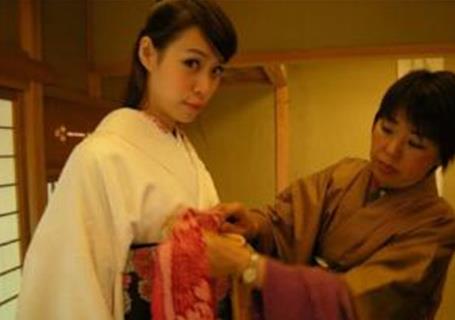 �Ŵ�Ů�ӳ���ѹ��׵�ͼƬ �����˺��ߵļ�ױ����������