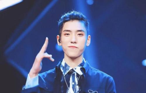 ������������ϼ�� ̸�����ˣ�������ǰŮ����˭