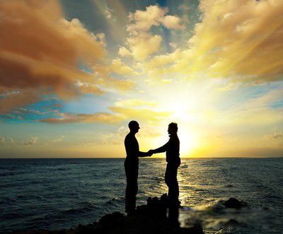 凤凰男什么意思啊 努力拼搏的男生却被很多女生鄙视