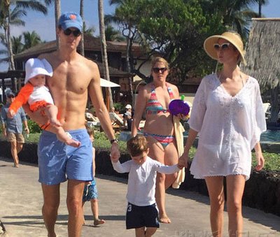 伊万卡特朗普什么罩杯 父亲也夸女儿身材很艳羡