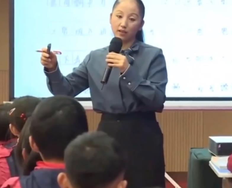 ؼʦ൱ʲô 컨ڣ߼ʦĸз