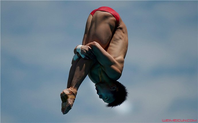 �°�ɭͻ�����²� ���Ӵ�İ�����ˮ�ֲ���д����