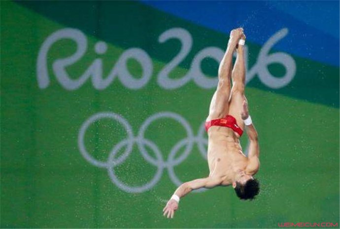 �°�ɭͻ�����²� ���Ӵ�İ�����ˮ�ֲ���д����