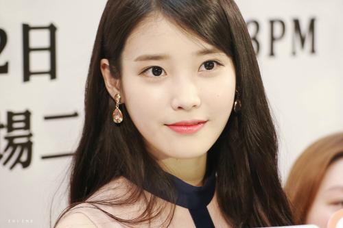 ��֪��Ϊʲô��iu����ĸ� ˽������ң�iu��֪������ô���Ʒ����