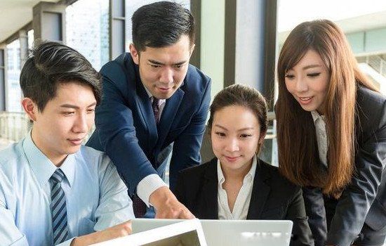 ���쵼�����������ôд �����̸��쵼�����10��ģ��