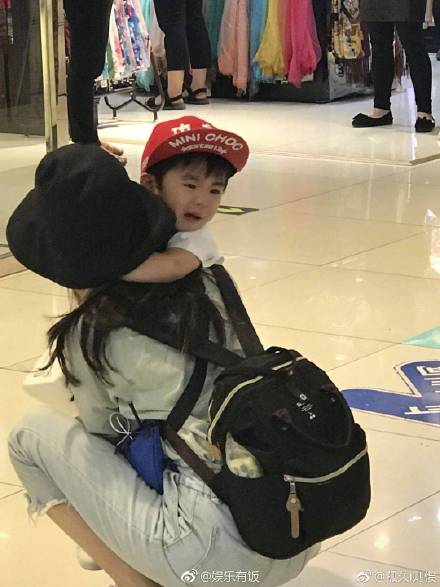 快女黄英的老公曹帅是富豪吗 儿子小九:黄英现在在做什么