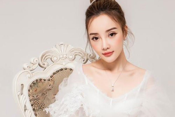 ��С�21�벻����Ƶ��ô���� ��һλ�������ȱ���Ů��