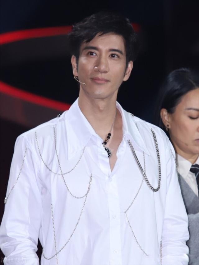 王力宏事件来龙去脉 被全网封禁塌房:前妻李靓蕾发长文控诉