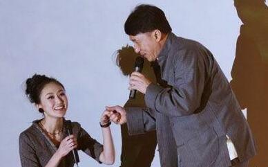 �콫��ʦ�����㱳������ ���۾�������Ƭ�ξ�ͷ����̫����