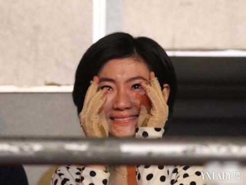 selina�����¼�ǰ��Ա� �ֲ��̺ۣ��ų��к�selinaΪʲô��������