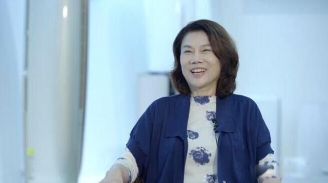 董明珠的个人资料详细简介 格力董事长董明珠学历有多高