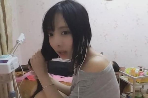 虎牙童话为什么封永久 国服第一ADC不玩lol了吗