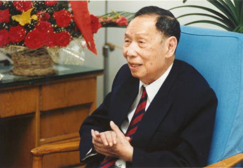 ����Ң�������ϼ�� ���弹��������ҢΪ�β��������һ��ѫ��